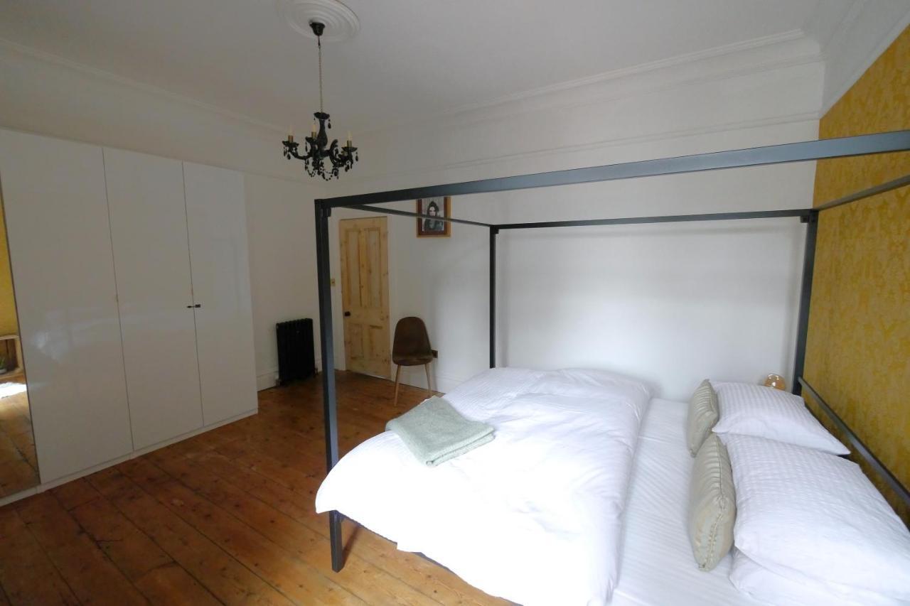 Apartment Quirky Spacious Ground Floor Victorian Garden Flat Worthing